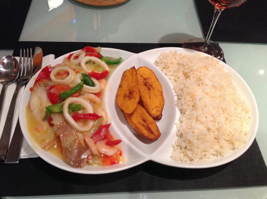 1618061_257329764435263_723488930_o